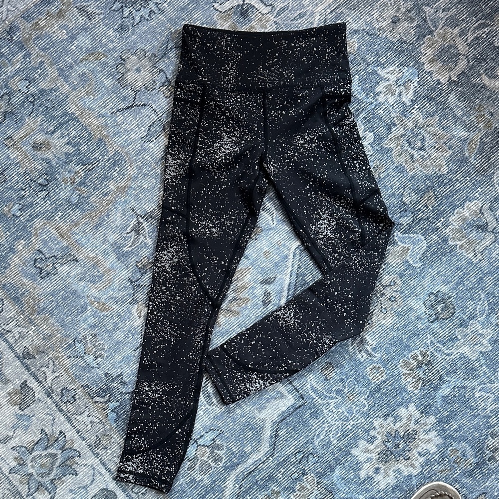 ZYIA Black and White Active Leggings size 2